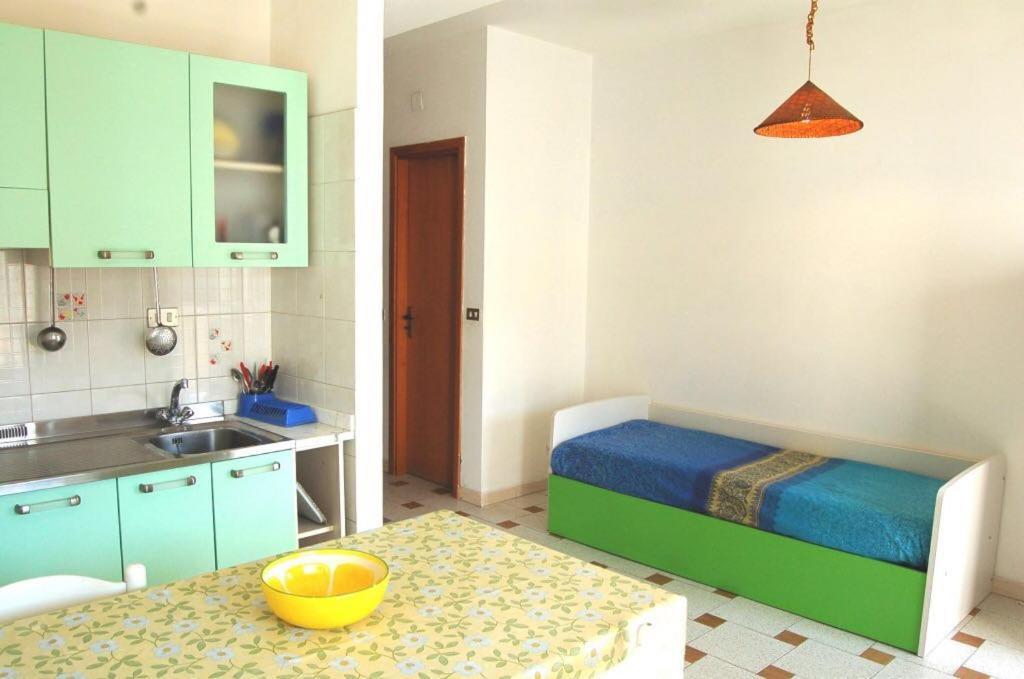 Le Zagare Apartments Sant'Alessio Siculo Bagian luar foto