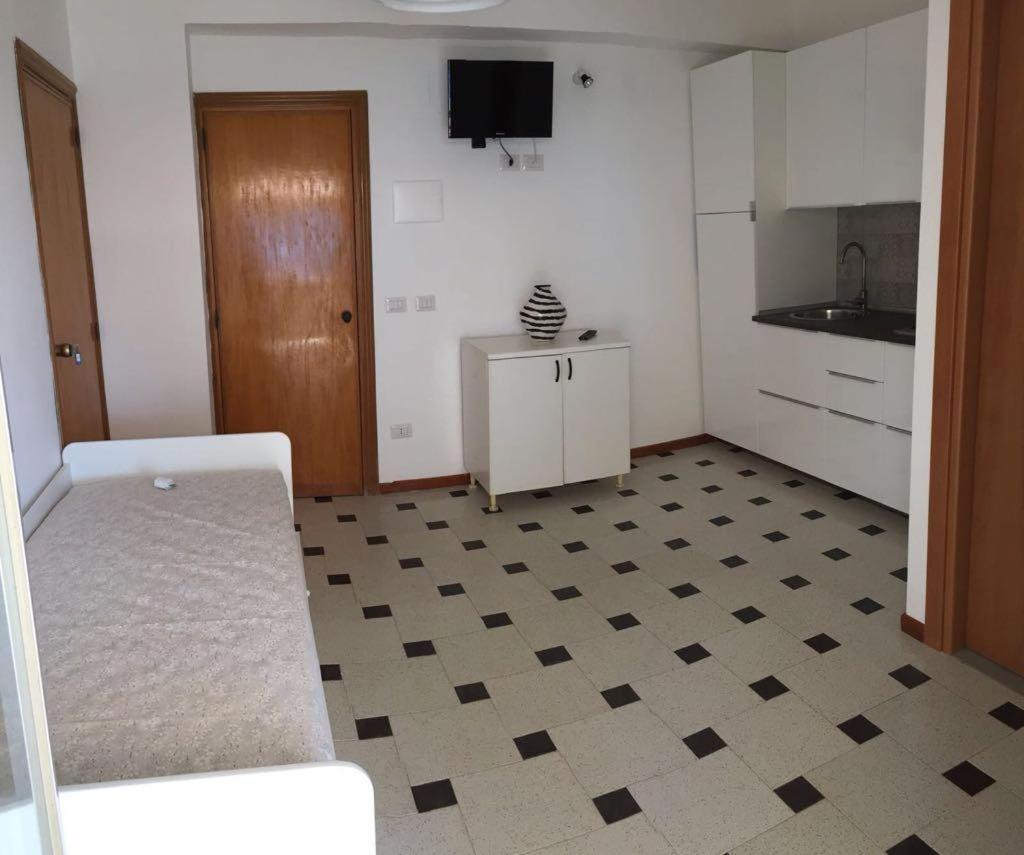 Le Zagare Apartments Sant'Alessio Siculo Bagian luar foto