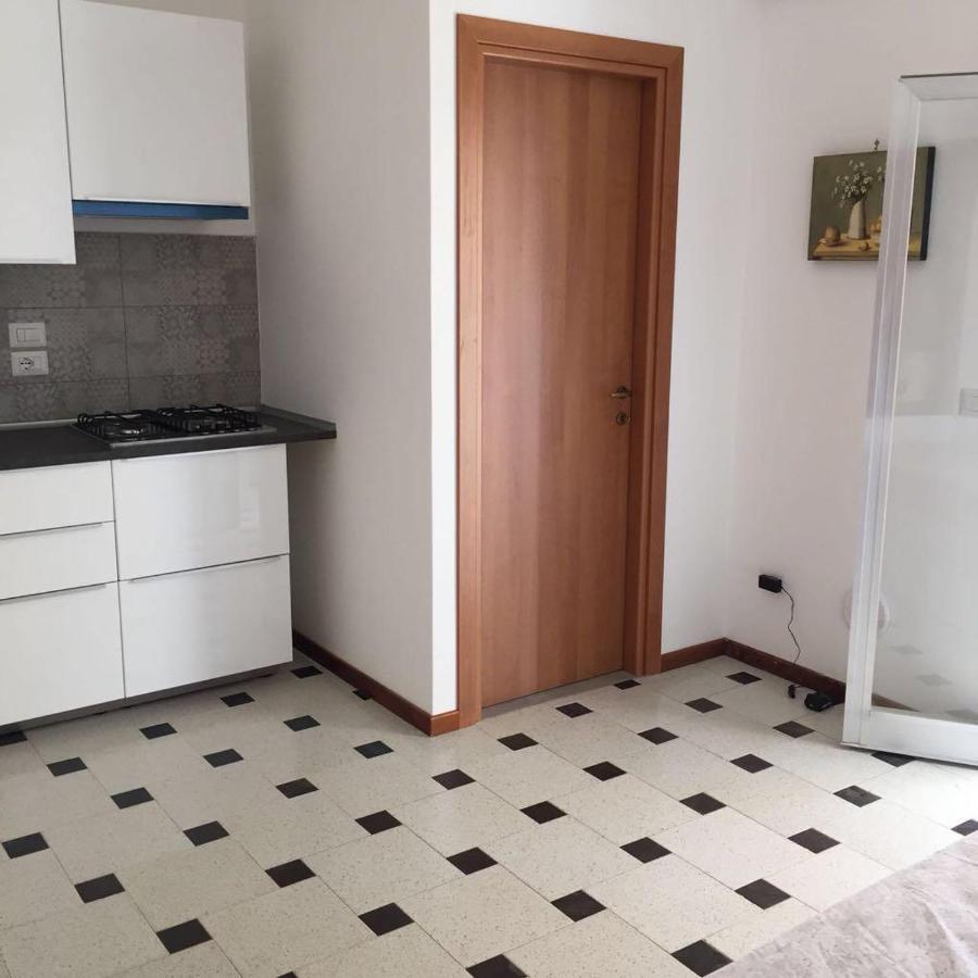Le Zagare Apartments Sant'Alessio Siculo Bagian luar foto