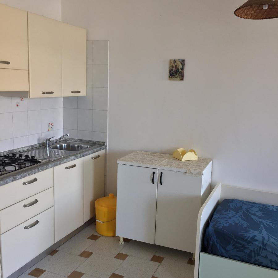 Le Zagare Apartments Sant'Alessio Siculo Bagian luar foto